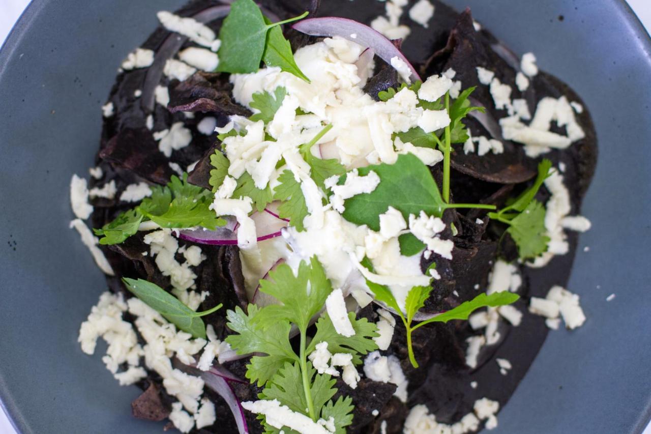 Hotel Makaaba Eco-Boutique Bacalar Bagian luar foto A bowl of frijoles negros