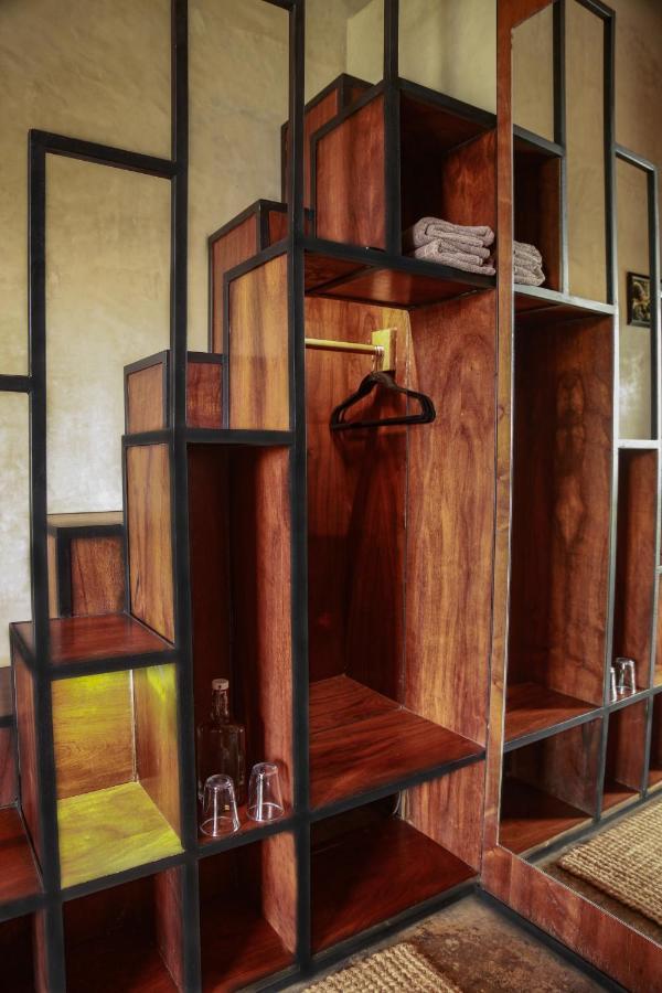 Hotel Makaaba Eco-Boutique Bacalar Bagian luar foto A wardrobe