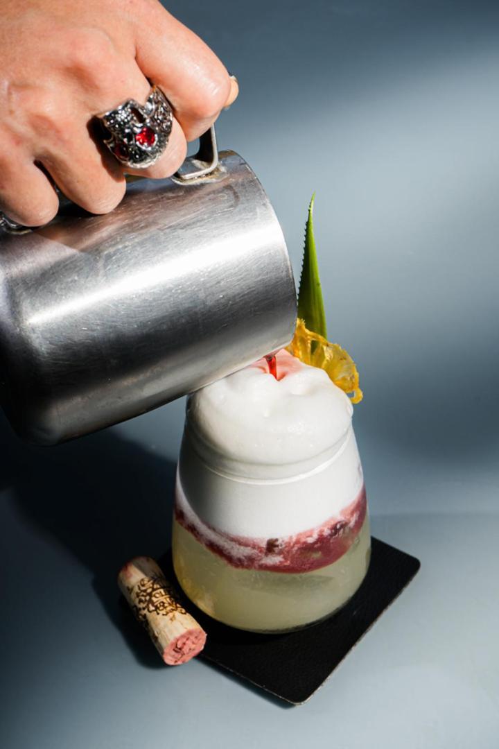 Hotel Makaaba Eco-Boutique Bacalar Bagian luar foto A sour being topped with whipped cream
